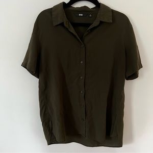 UNIQLO Green Button Down